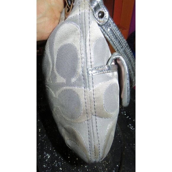 Coach 2011 Poppy Grey & Silver Metallic Signature Hippie Jacquard Bag Pushlock - Picture 4 of 12